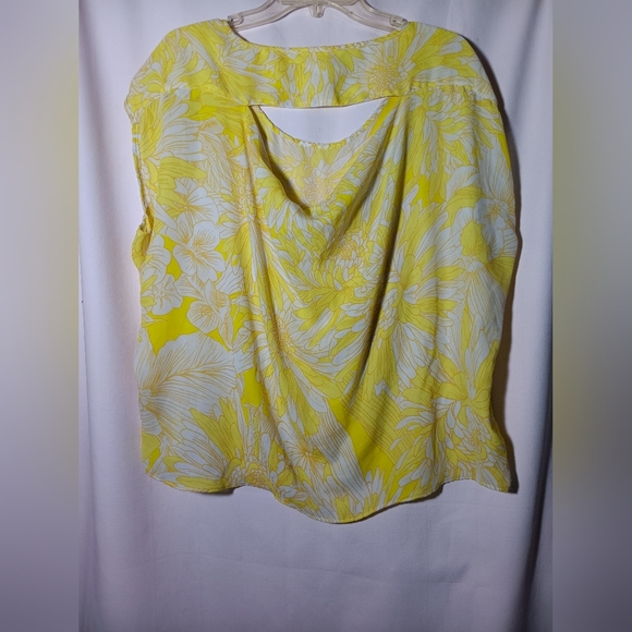 JENNIFER LOPEZ Floral Yellow Women's Top - Picture 6 of 7